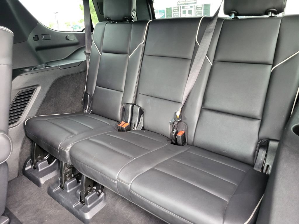 Used 2021 Cadillac Escalade Premium Luxury image 17