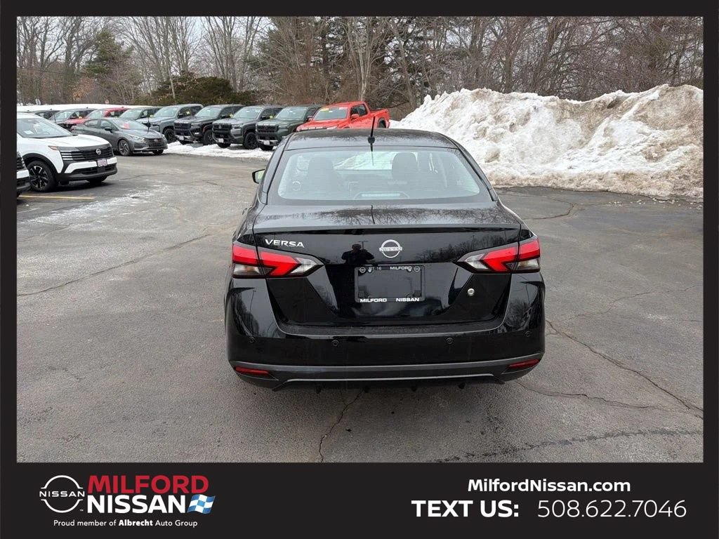Used 2025 Nissan Versa S w/ Trunk Package FWD image 4