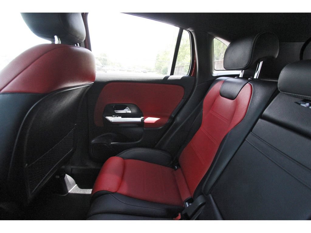 Used 2023 Mercedes-Benz GLA 250 image 12