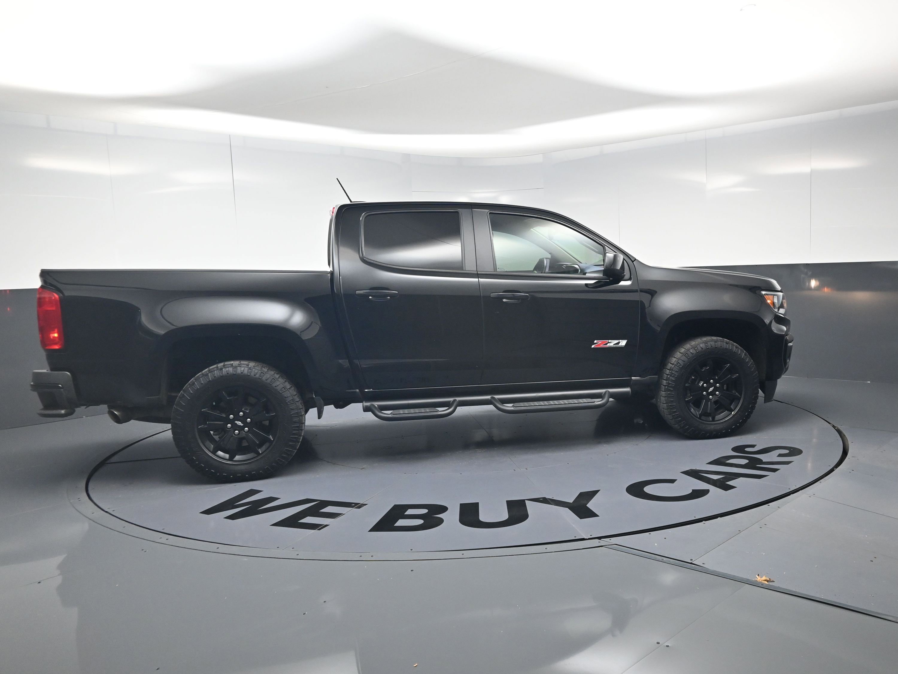 Used 2022 Chevrolet Colorado Z71 w/ Z71 Midnight Edition image 10