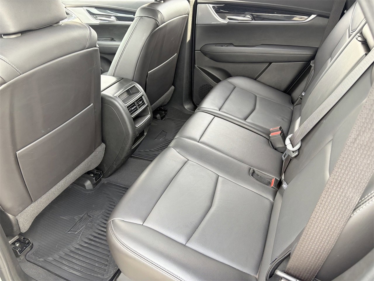 Certified 2025 Cadillac XT5 Premium Luxury image 17