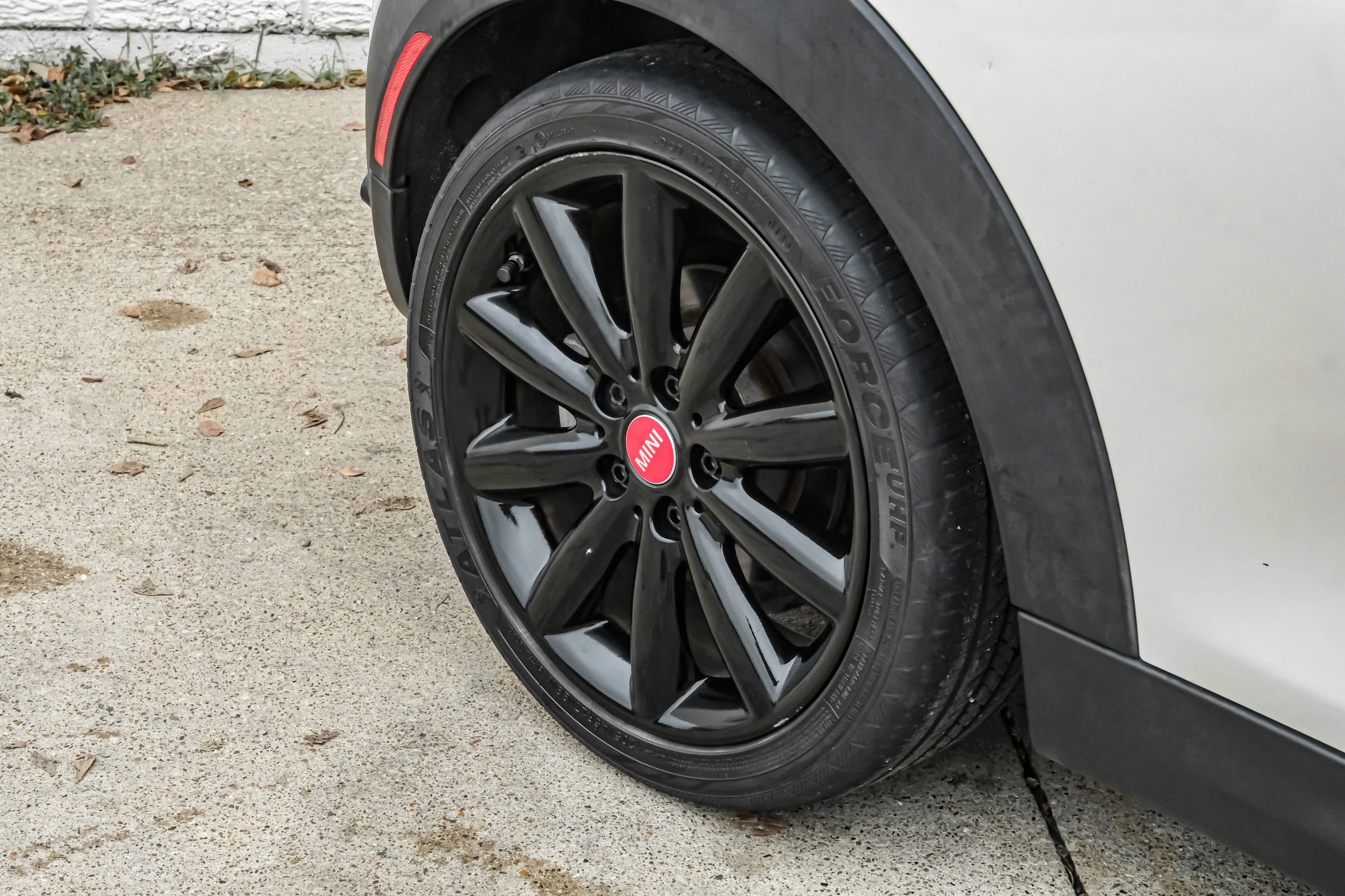 Used 2019 MINI Cooper S w/ Premium Package image 48