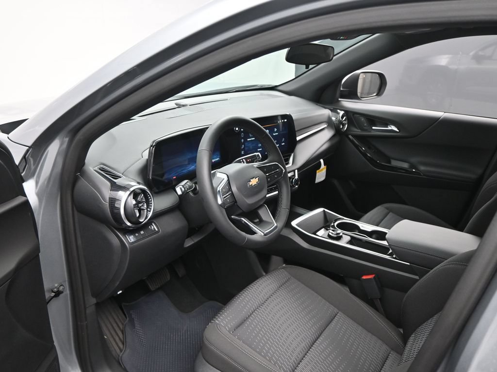 New 2026 Chevrolet Equinox LT FWD image 8