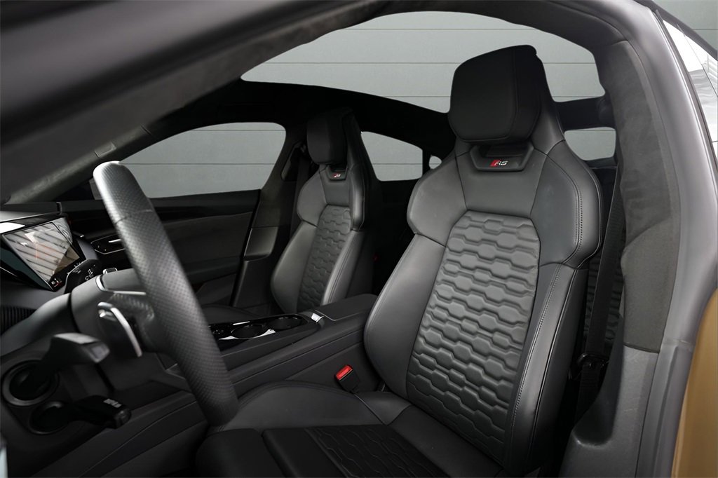 Used 2024 Audi RS e-tron GT image 18