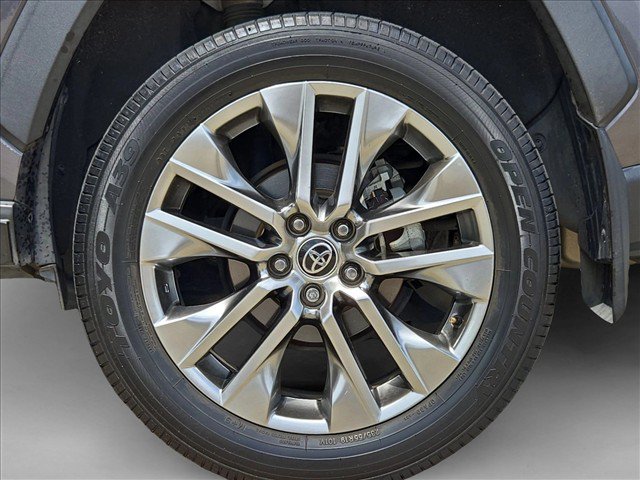 Used 2021 Toyota RAV4 XLE Premium FWD image 22