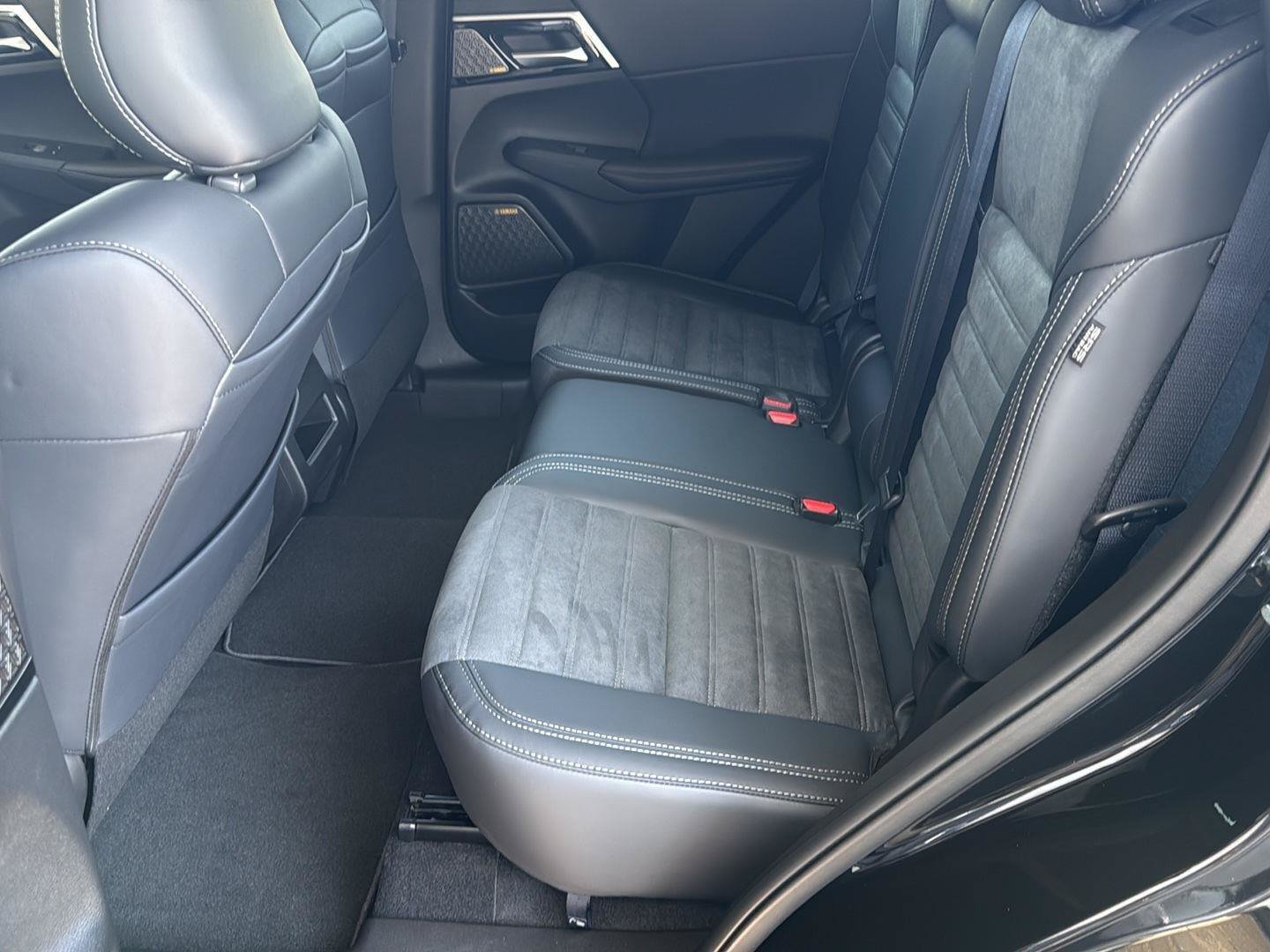 New 2026 Mitsubishi Outlander SE AWD/4WD image 25