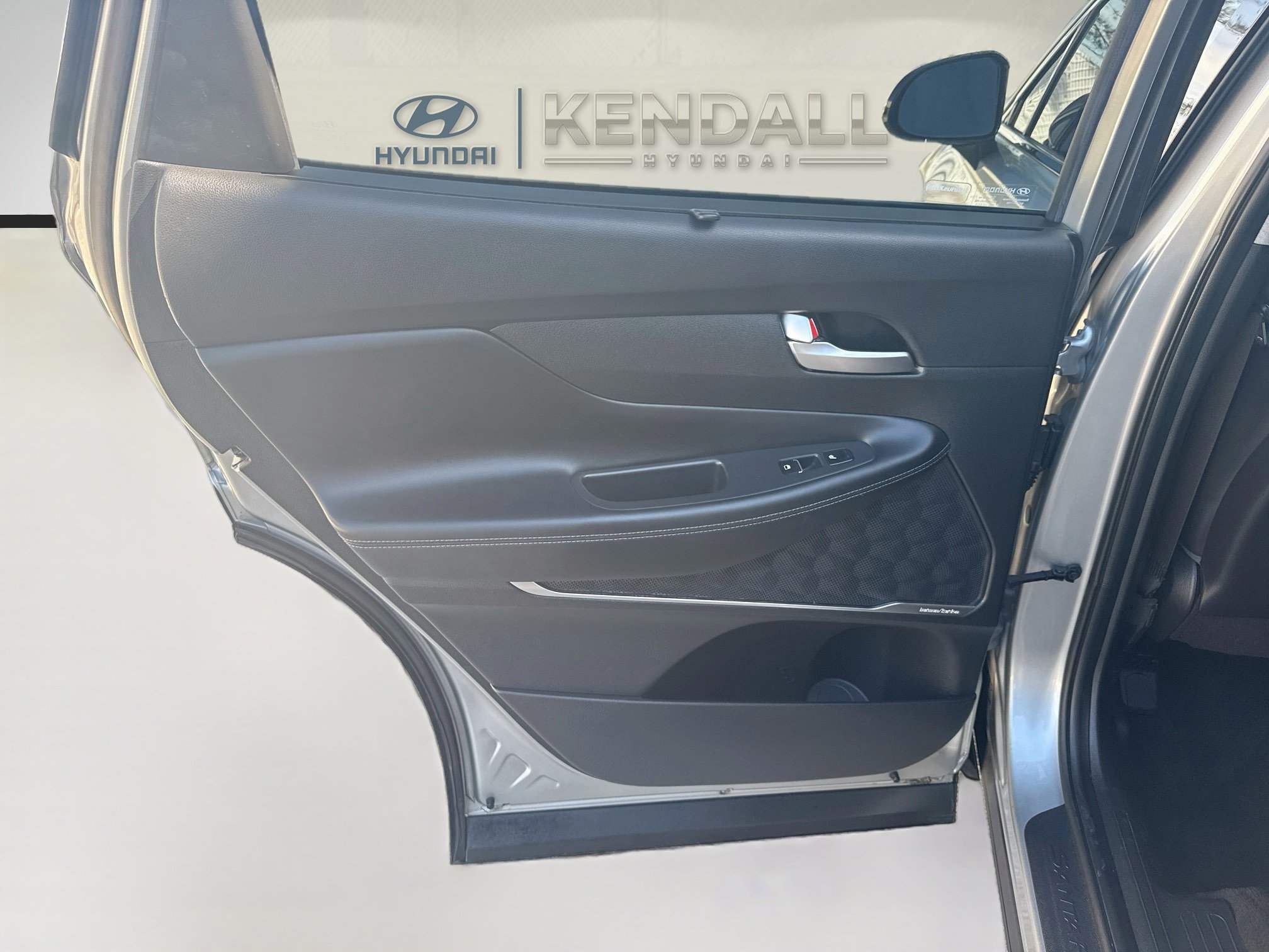 Used 2023 Hyundai Santa Fe Limited w/ Cargo Package FWD image 23