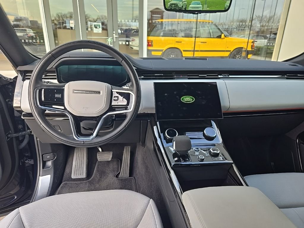 Used 2023 Land Rover Range Rover Sport SE image 14