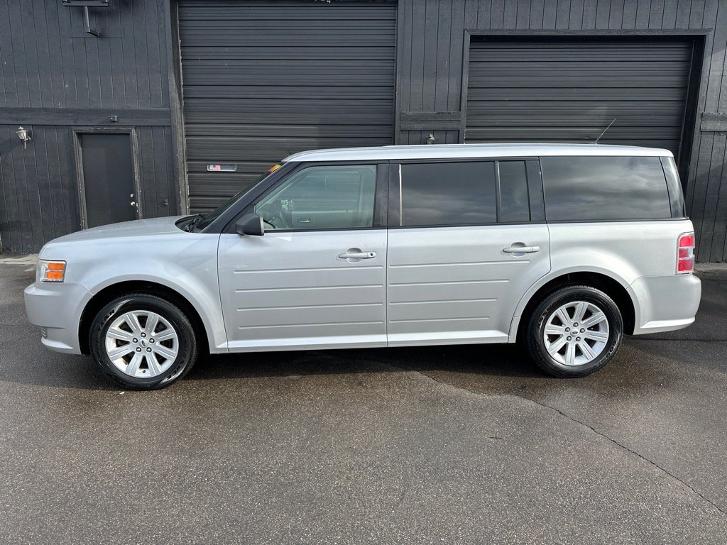 Used 2012 Ford Flex SE FWD image 2