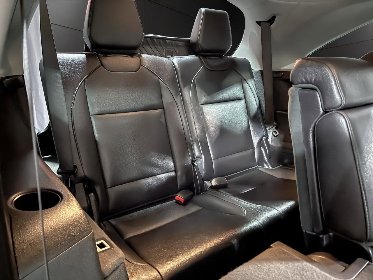 Used 2018 Acura MDX SH-AWD image 19