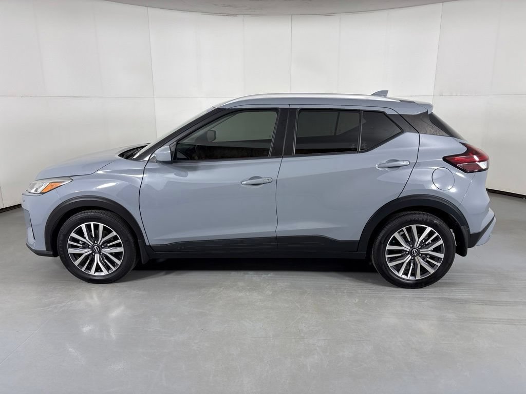 Used 2022 Nissan Kicks SV FWD image 5