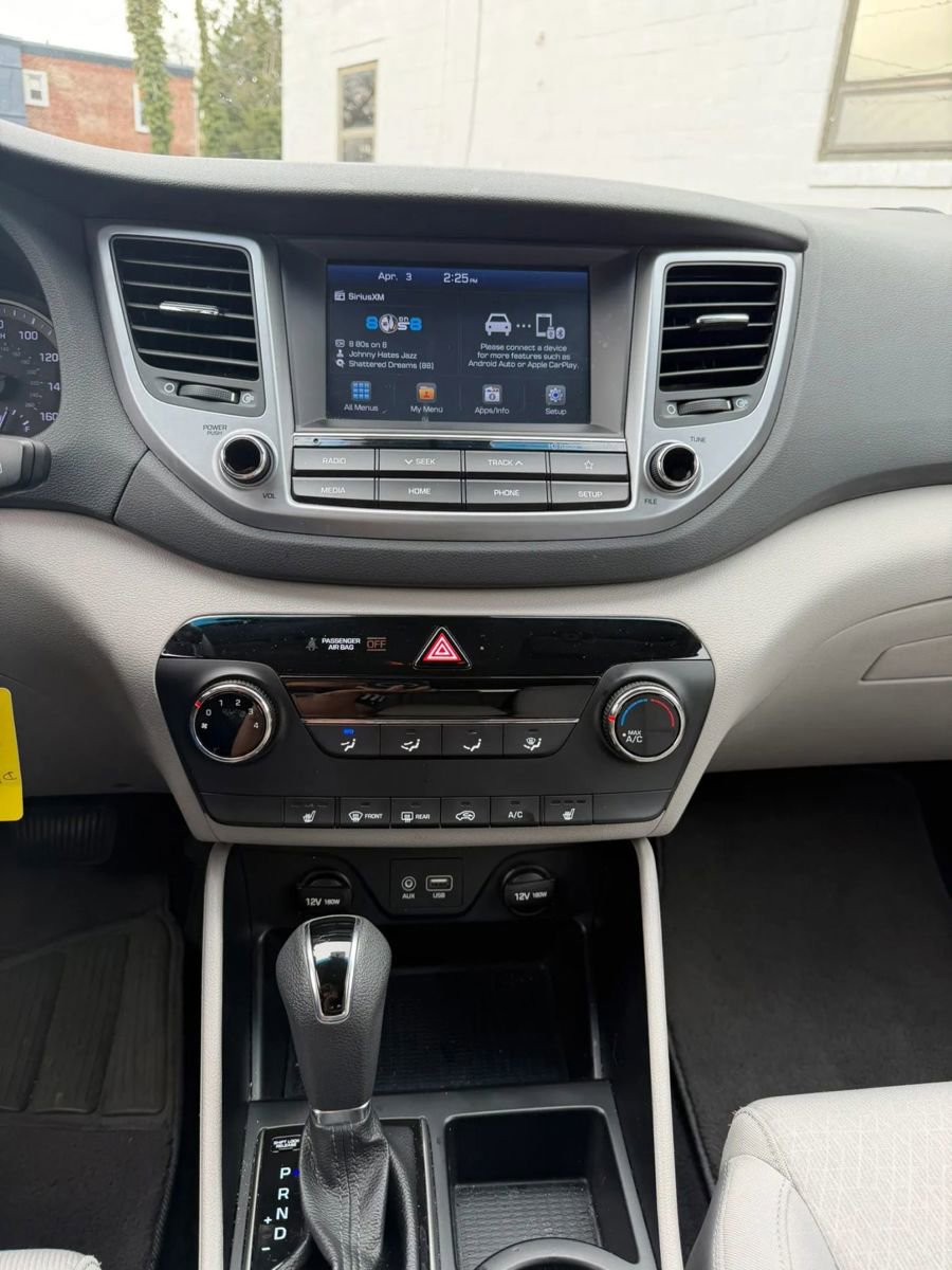 Used 2018 Hyundai Tucson SEL FWD image 14