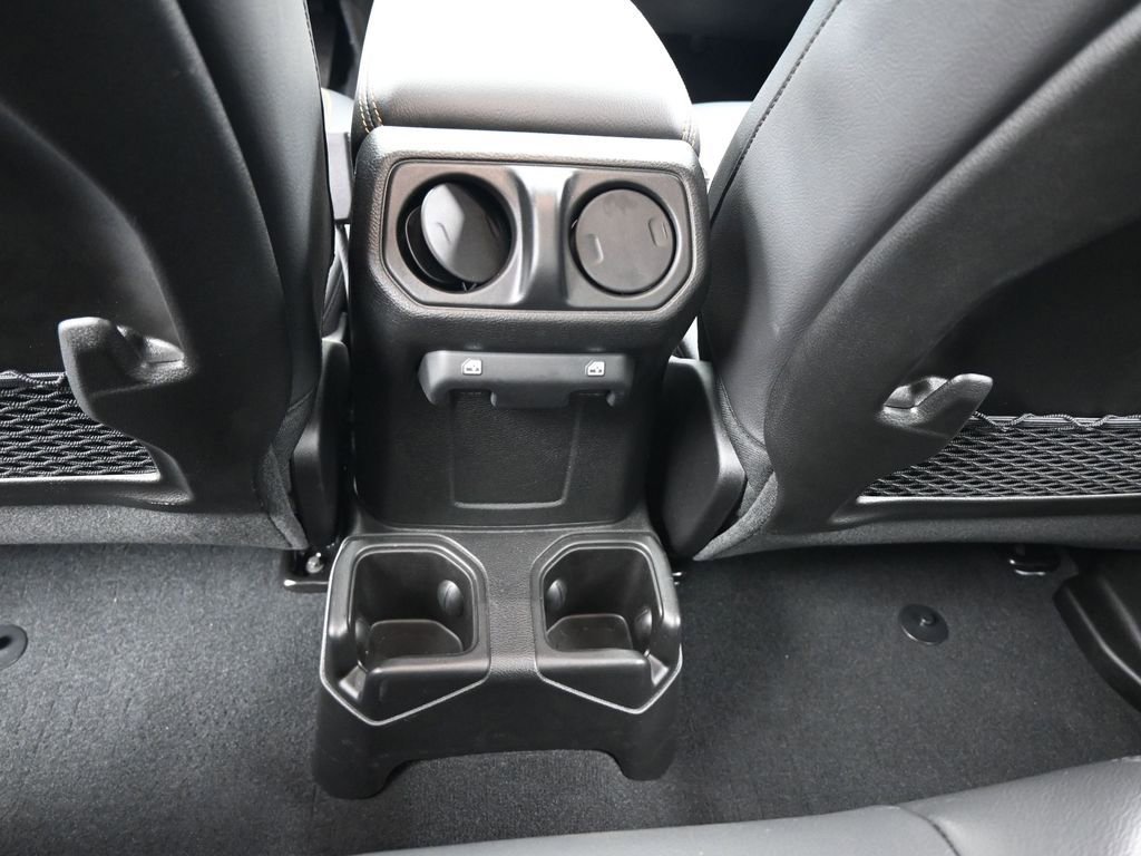 Used 2024 Jeep Gladiator Sport w/ Premium Package image 38