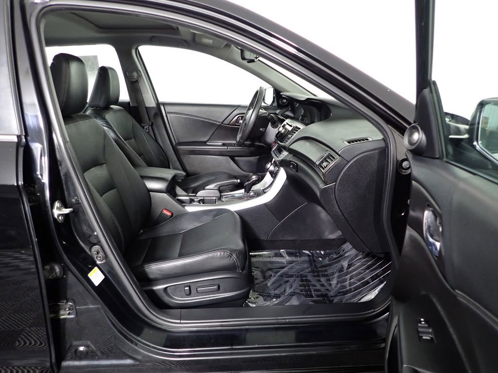 Used 2015 Honda Accord EX-L image 43