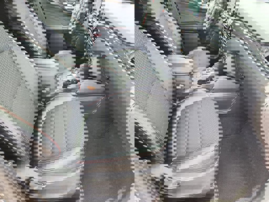 Used 2025 Ford Escape ST-Line AWD/4WD image 13