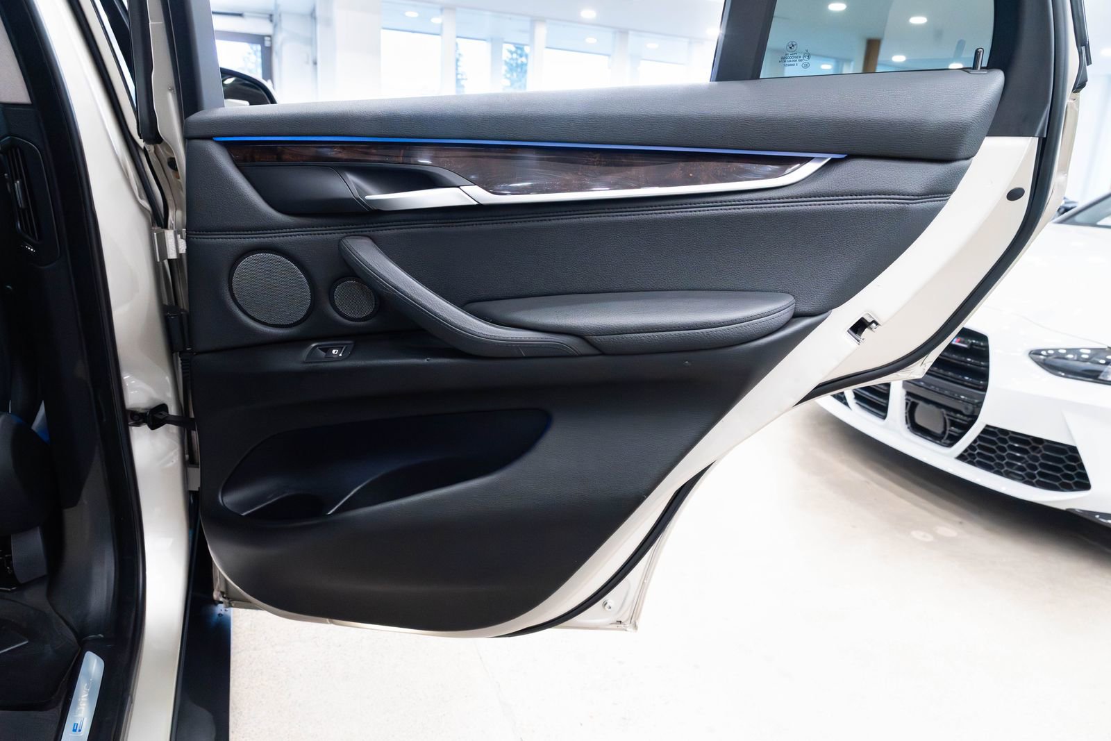 Used 2016 BMW X5 xDrive40e image 22