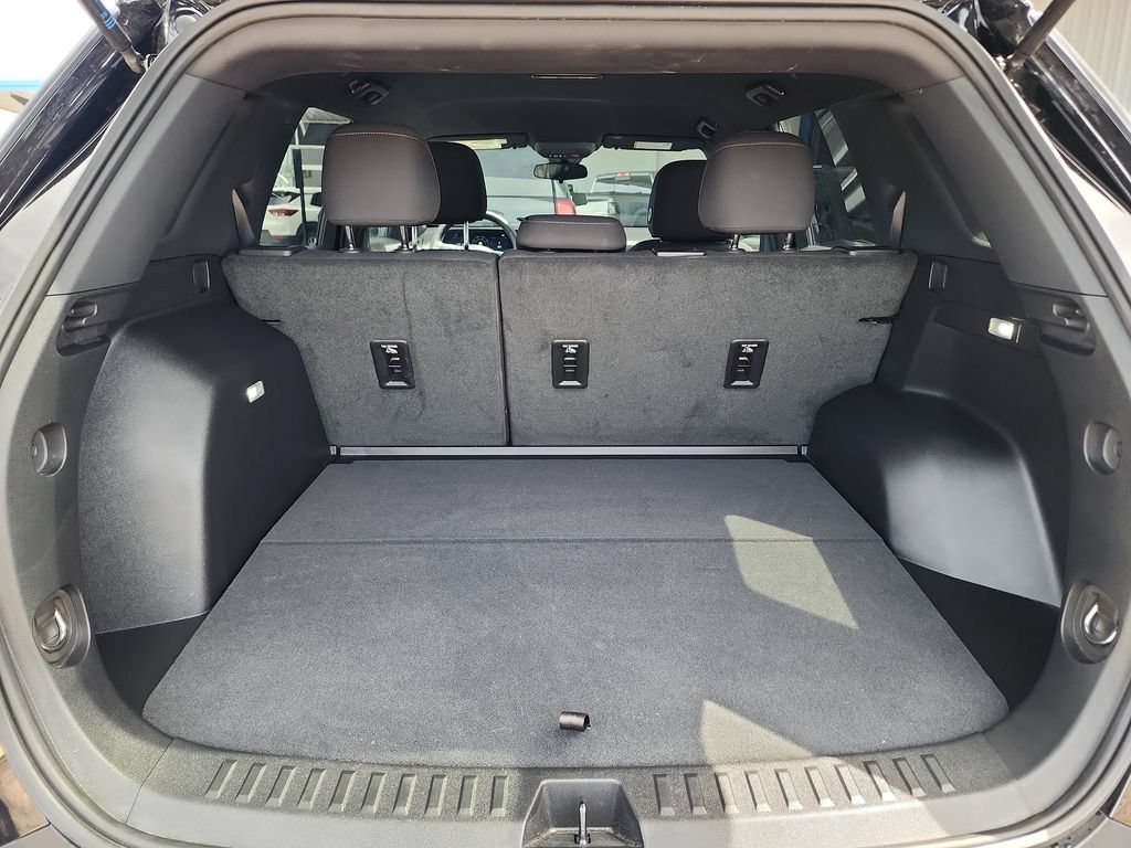 Certified 2026 Chevrolet Equinox LT FWD image 39