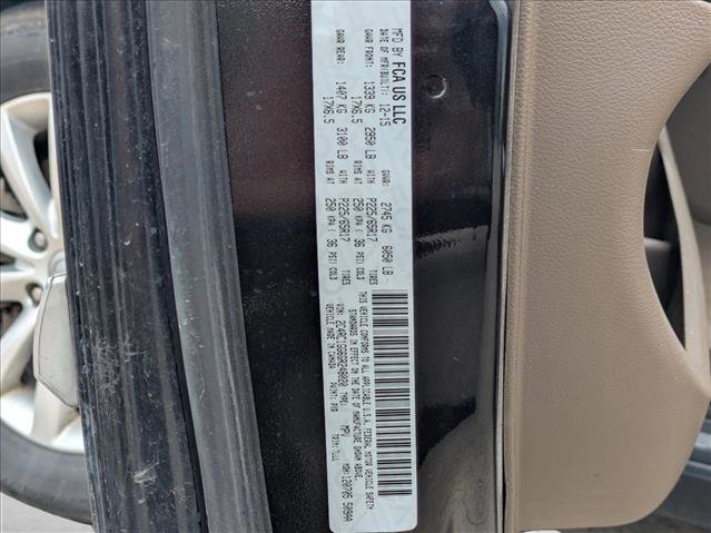 Used 2016 Chrysler Town & Country Limited Platinum image 19