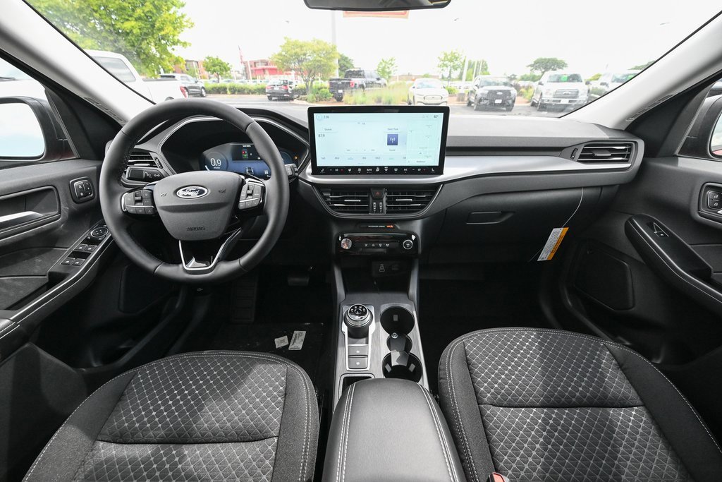 New 2025 Ford Escape Active w/ Active Premium Tech Pack image 25