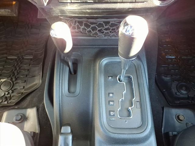 Certified 2018 Jeep Wrangler Unlimited Sport image 19