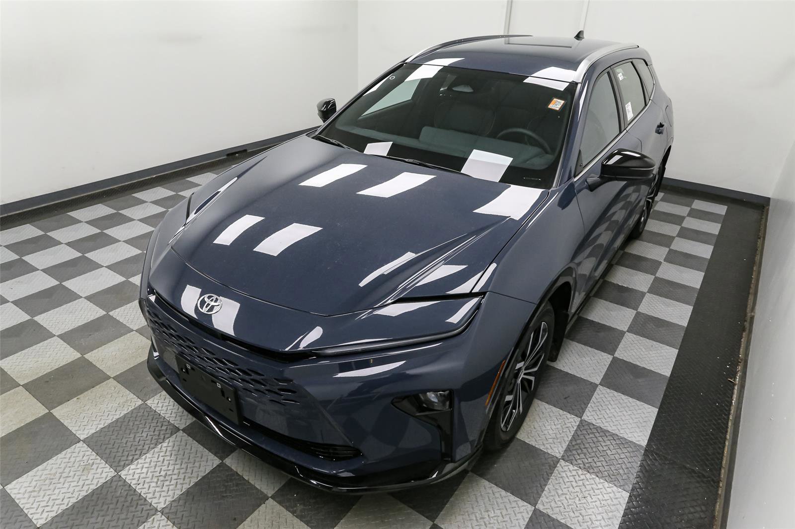 New 2025 Toyota Crown Signia image 6