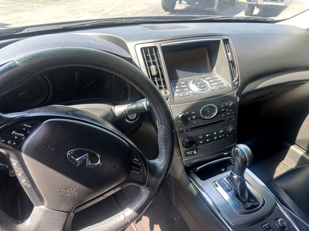 Used 2015 INFINITI Q40 AWD w/ Navigation Package image 12