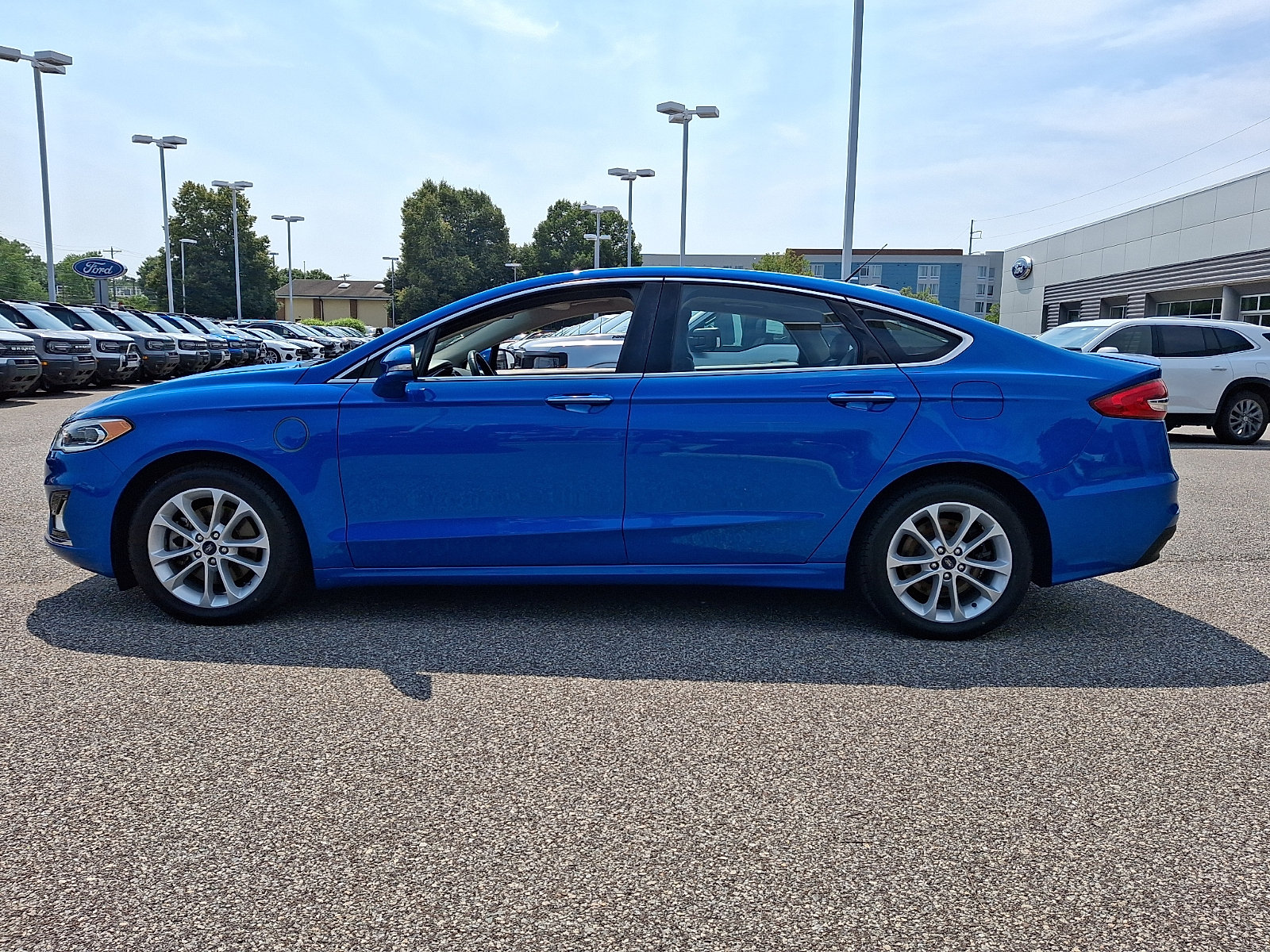 Used 2019 Ford Fusion Energi Titanium FWD image 6