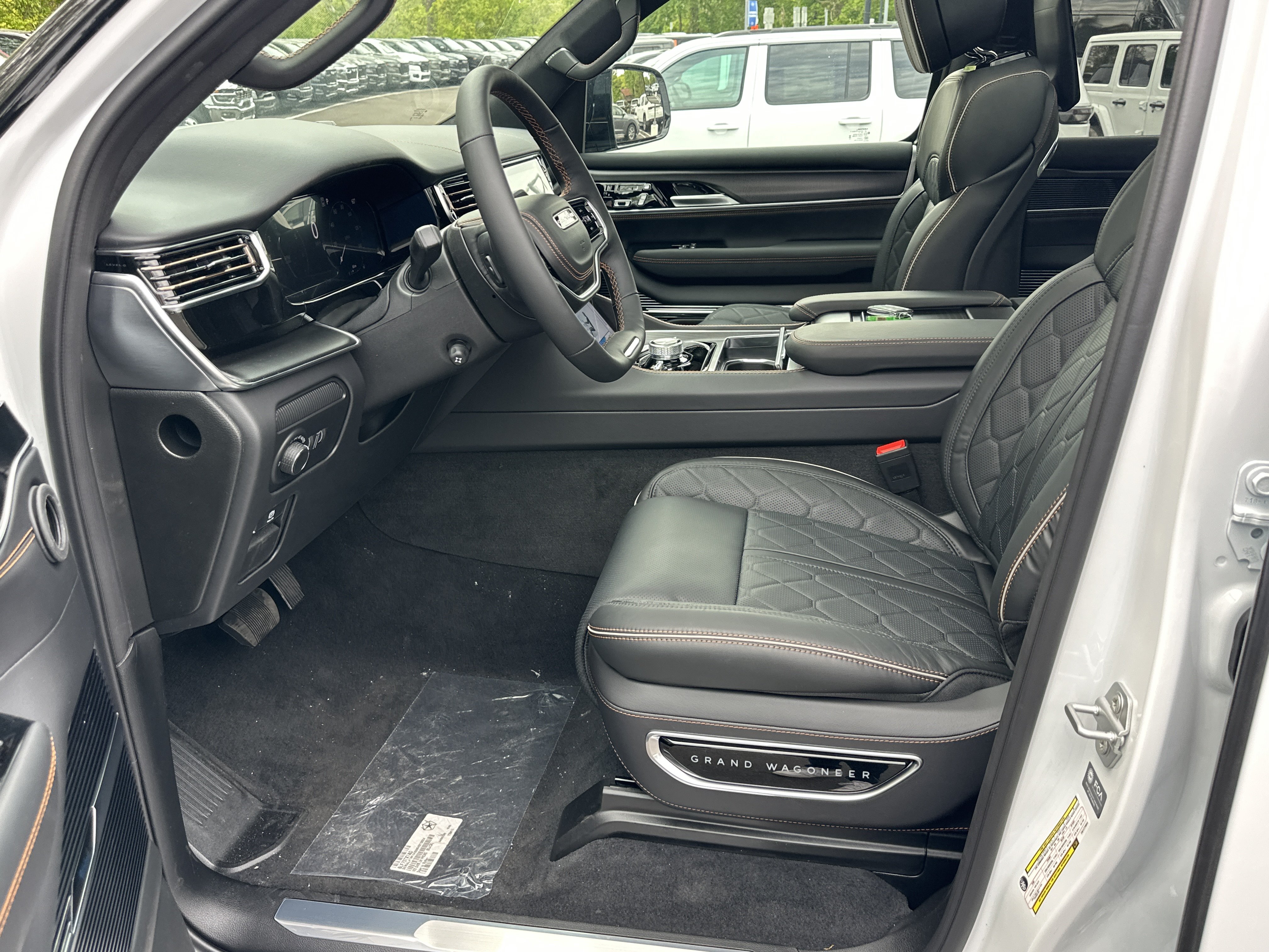 New 2026 Jeep Grand Wagoneer L Summit AWD/4WD image 28