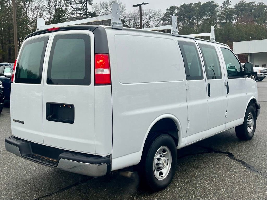 Used 2023 Chevrolet Express 2500 w/ Driver Convenience Package RWD image 6