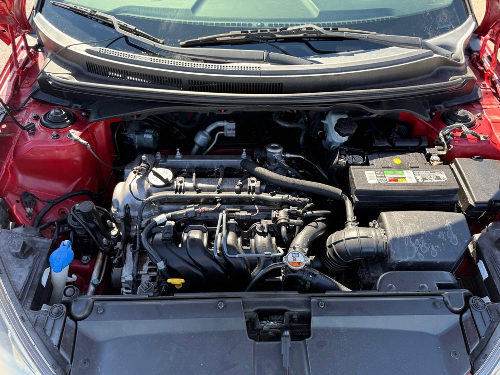 Used 2013 Hyundai Veloster RE:MIX Edition image 17