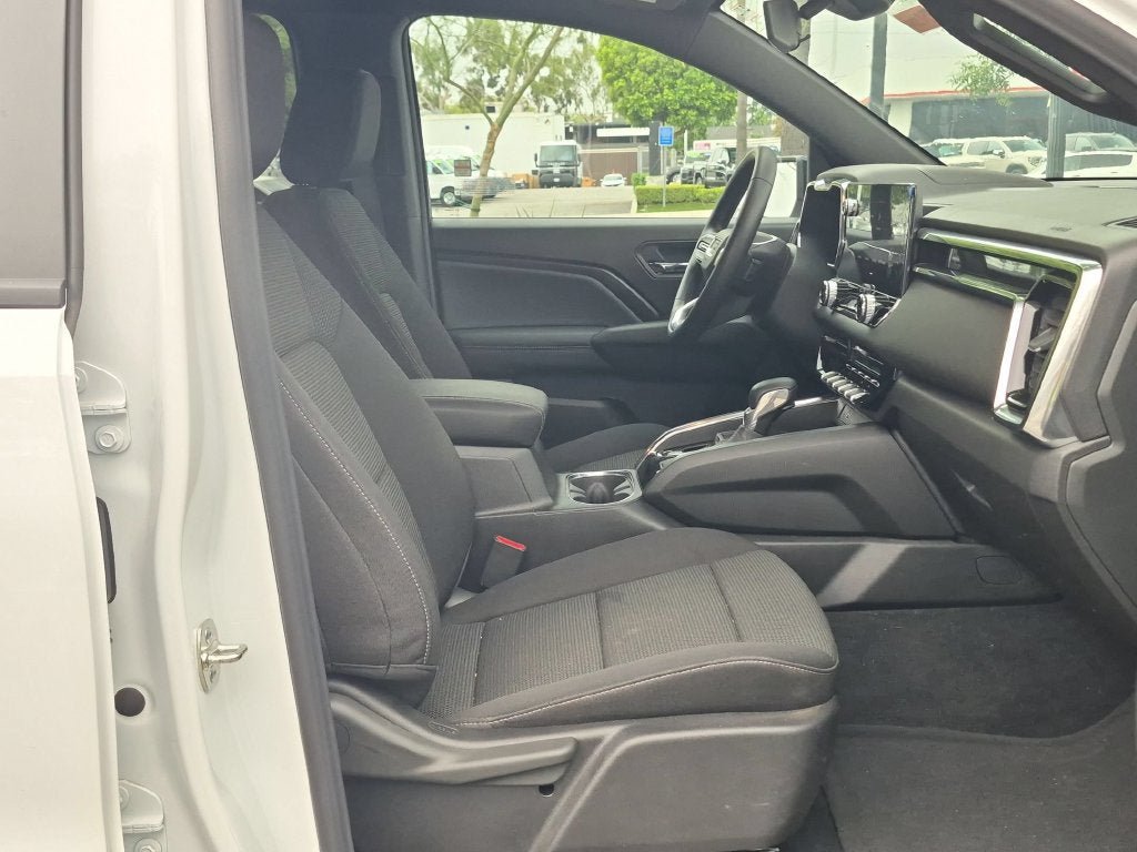 New 2026 GMC Canyon Elevation RWD image 25