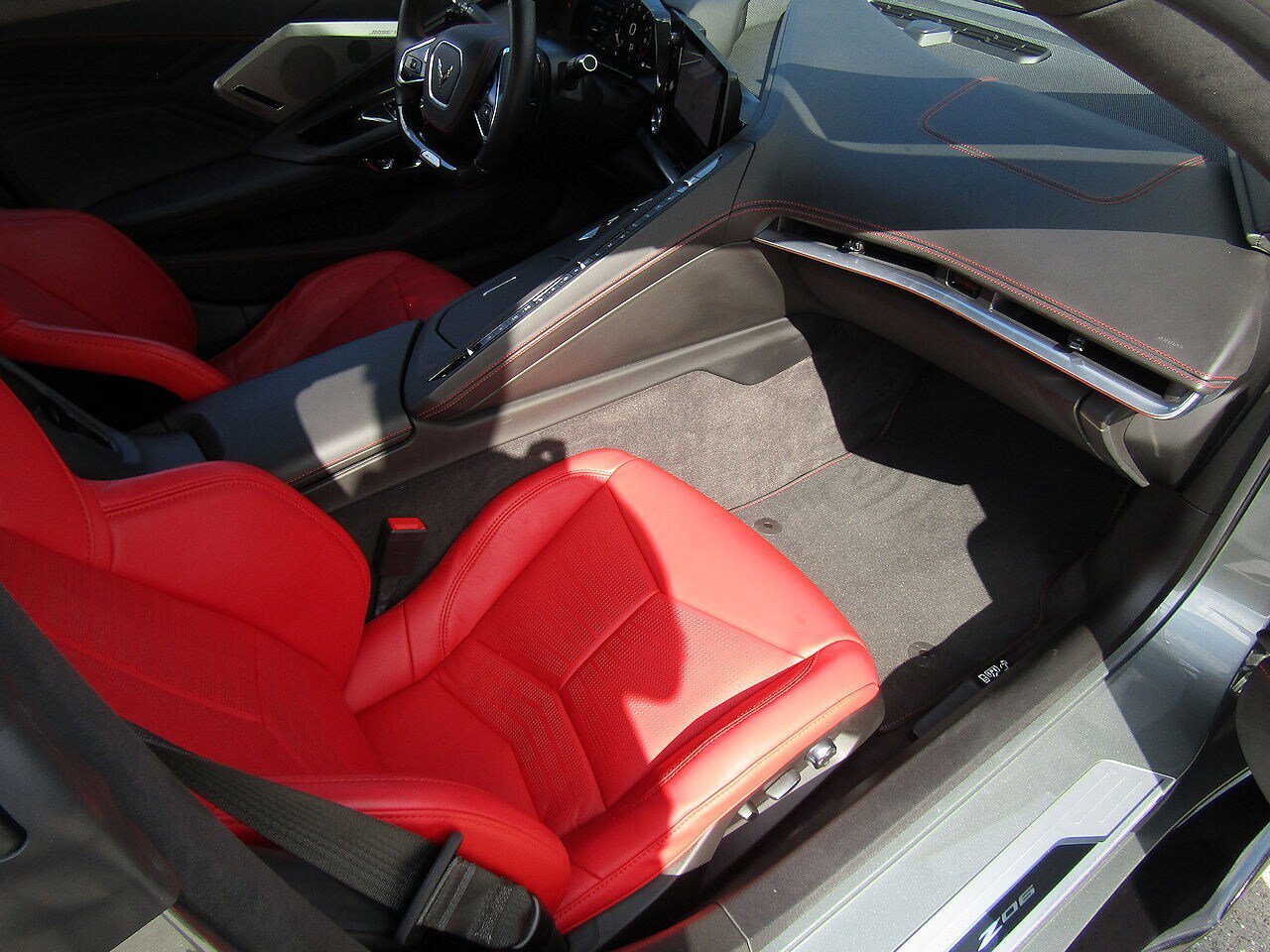 Used 2023 Chevrolet Corvette Z06 RWD image 13