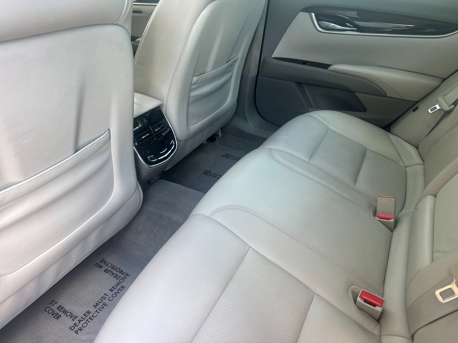 Used 2014 Cadillac XTS Platinum FWD image 12