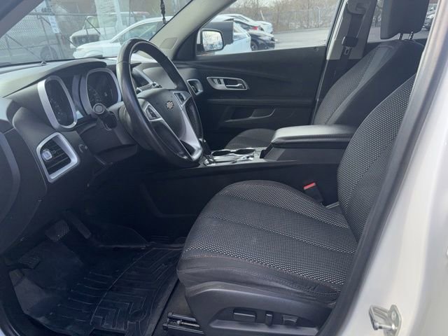 Used 2017 Chevrolet Equinox LT w/ Convenience Package image 9