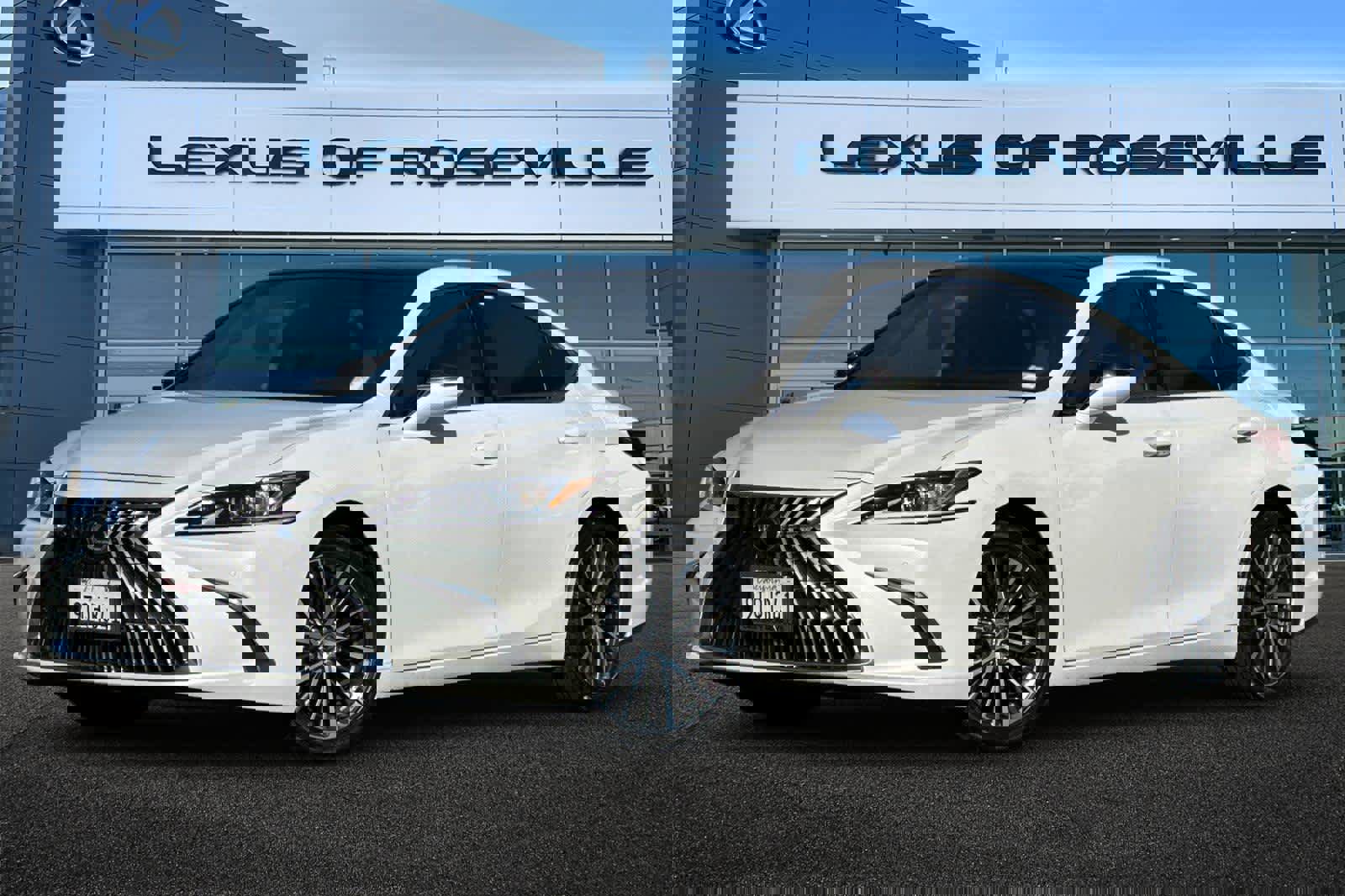 Used 2025 Lexus ES 350 w/ Premium Package