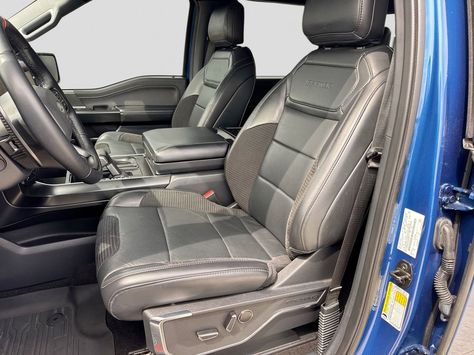 Used 2022 Ford F150 Raptor w/ Equipment Group 801A High AWD/4WD image 19