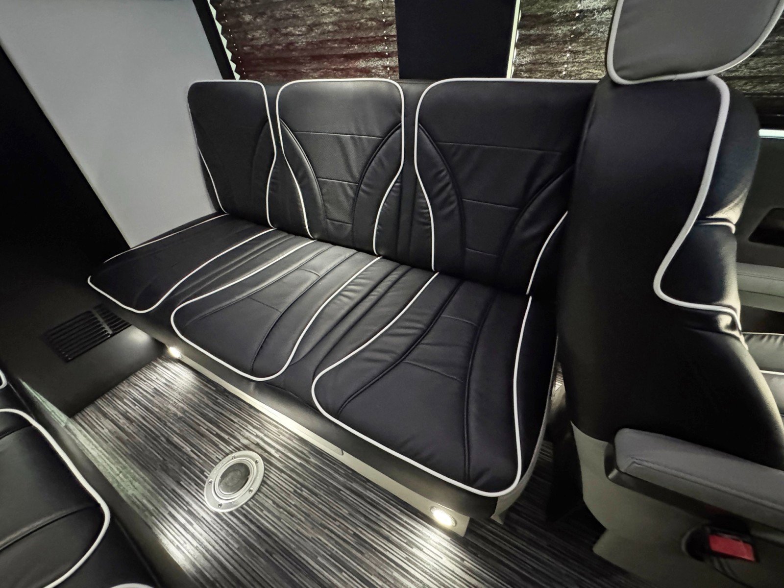 Used 2023 Mercedes-Benz Sprinter 3500 image 65