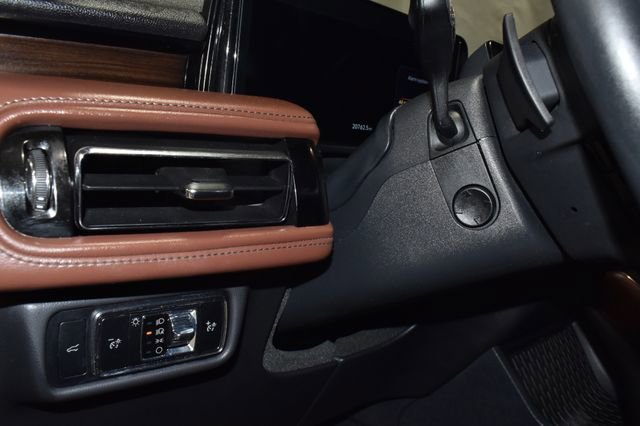 Used 2025 Lincoln Aviator Reserve image 25