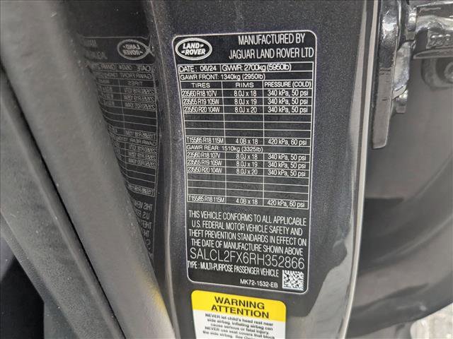 Used 2024 Land Rover Discovery Sport Dynamic SE image 27