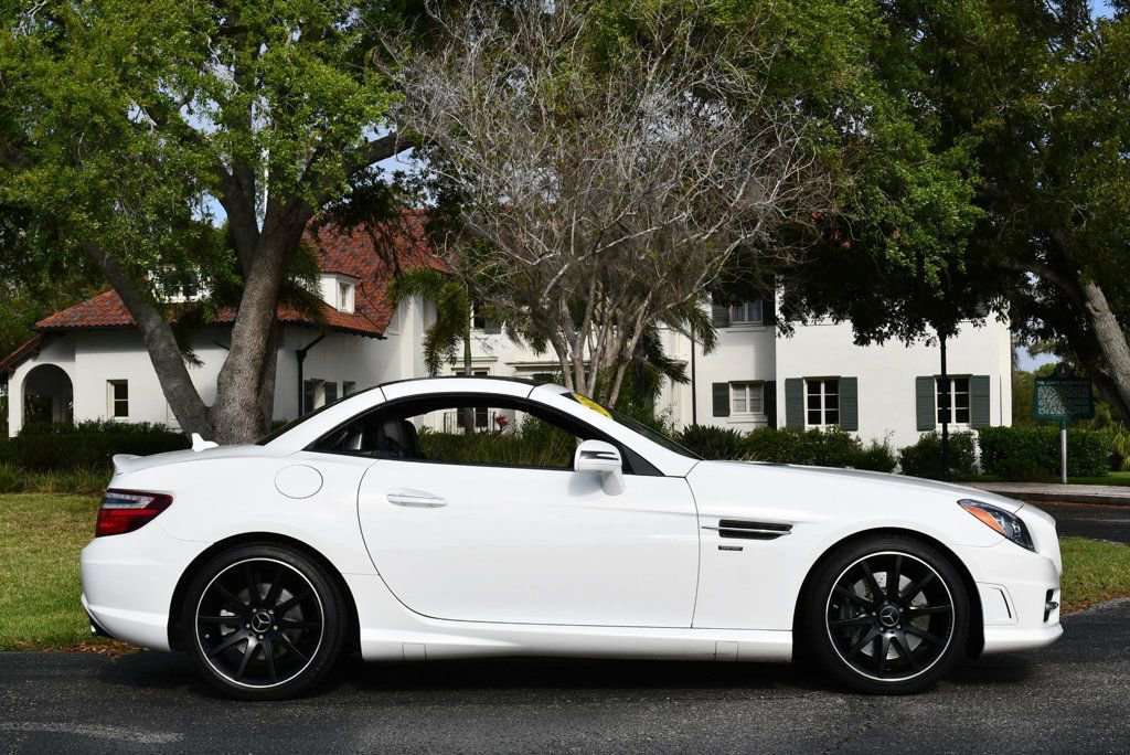 Used 2015 Mercedes-Benz SLK 350 image 47