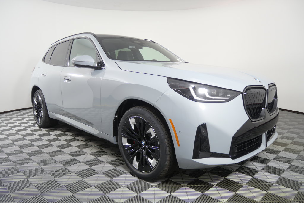 New 2026 BMW X3 xDrive30i w/ M Sport Package AWD/4WD image 2