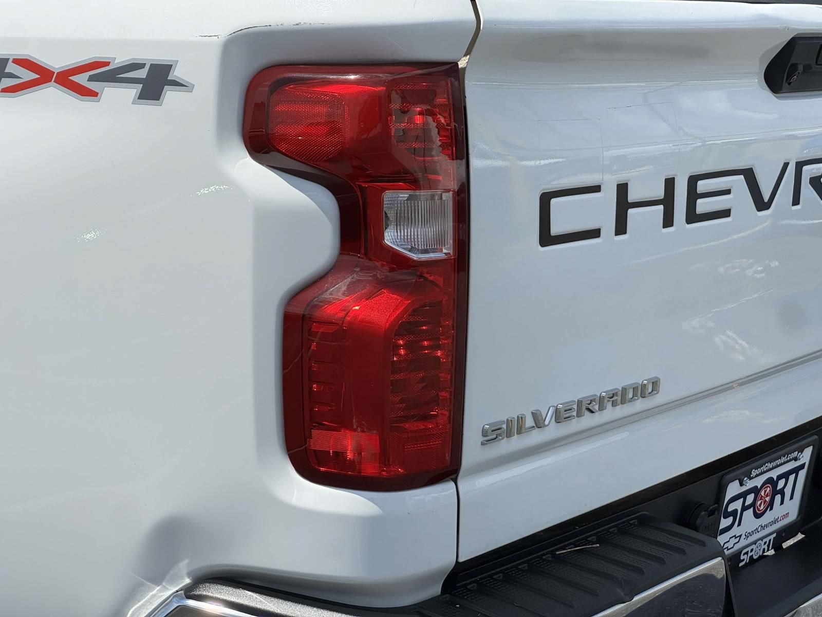 Used 2024 Chevrolet Silverado 2500 LT w/ LPO, Dark Essentials Package AWD/4WD image 29