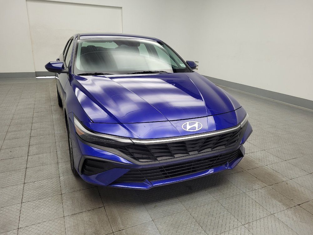 Used 2024 Hyundai Elantra Blue FWD image 14