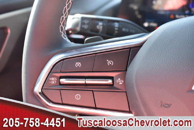 New 2027 Chevrolet Traverse LT w/ Driver Confidence Package FWD image 23