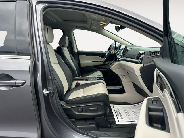 Used 2025 Honda Odyssey Elite image 15