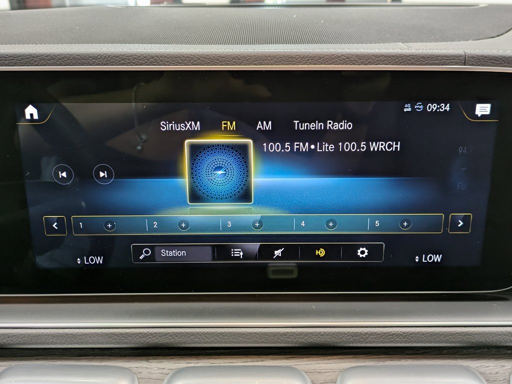 Used 2021 Mercedes-Benz GLS 580 4MATIC image 11