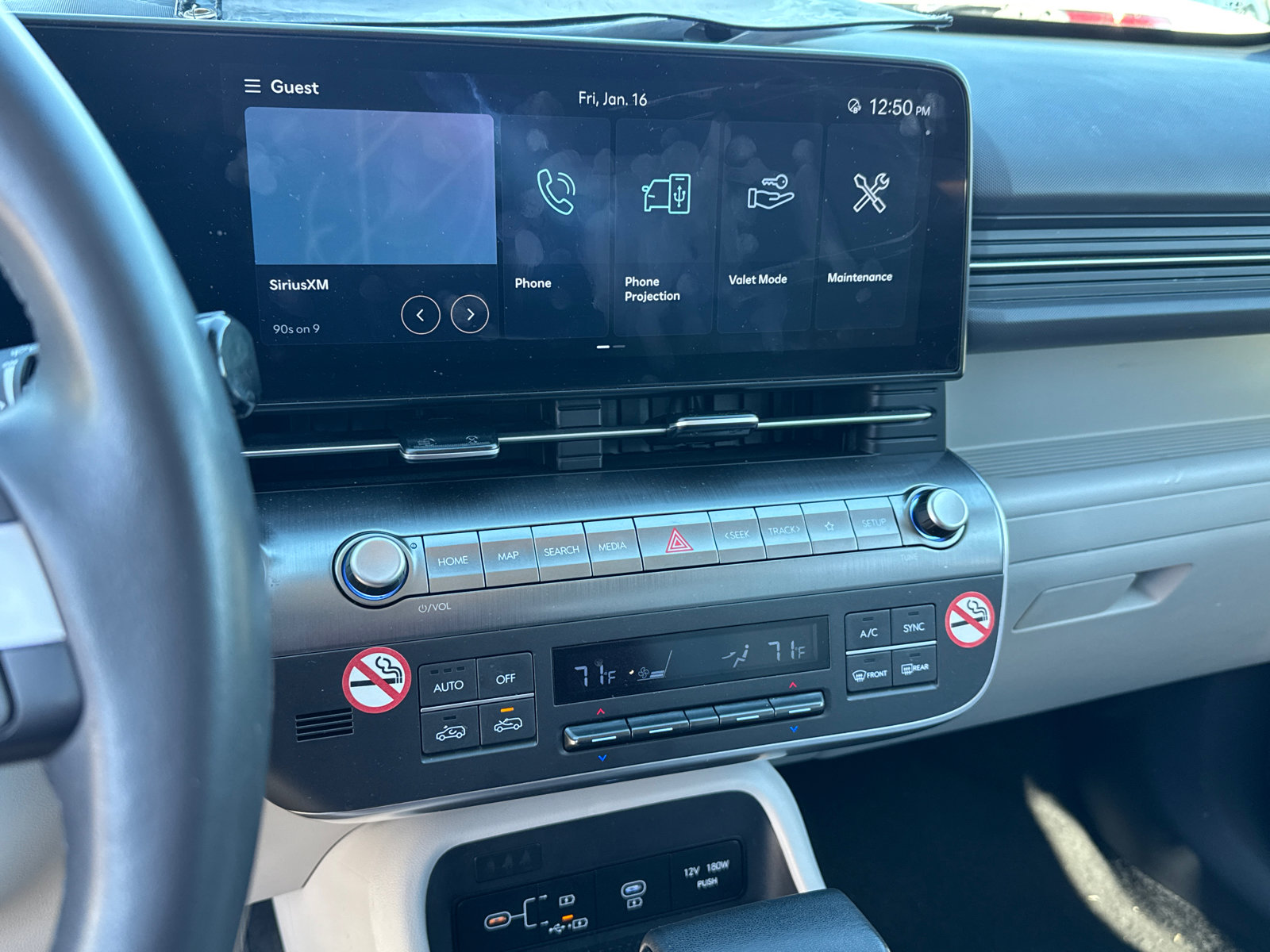 Used 2025 Hyundai Kona SEL image 27