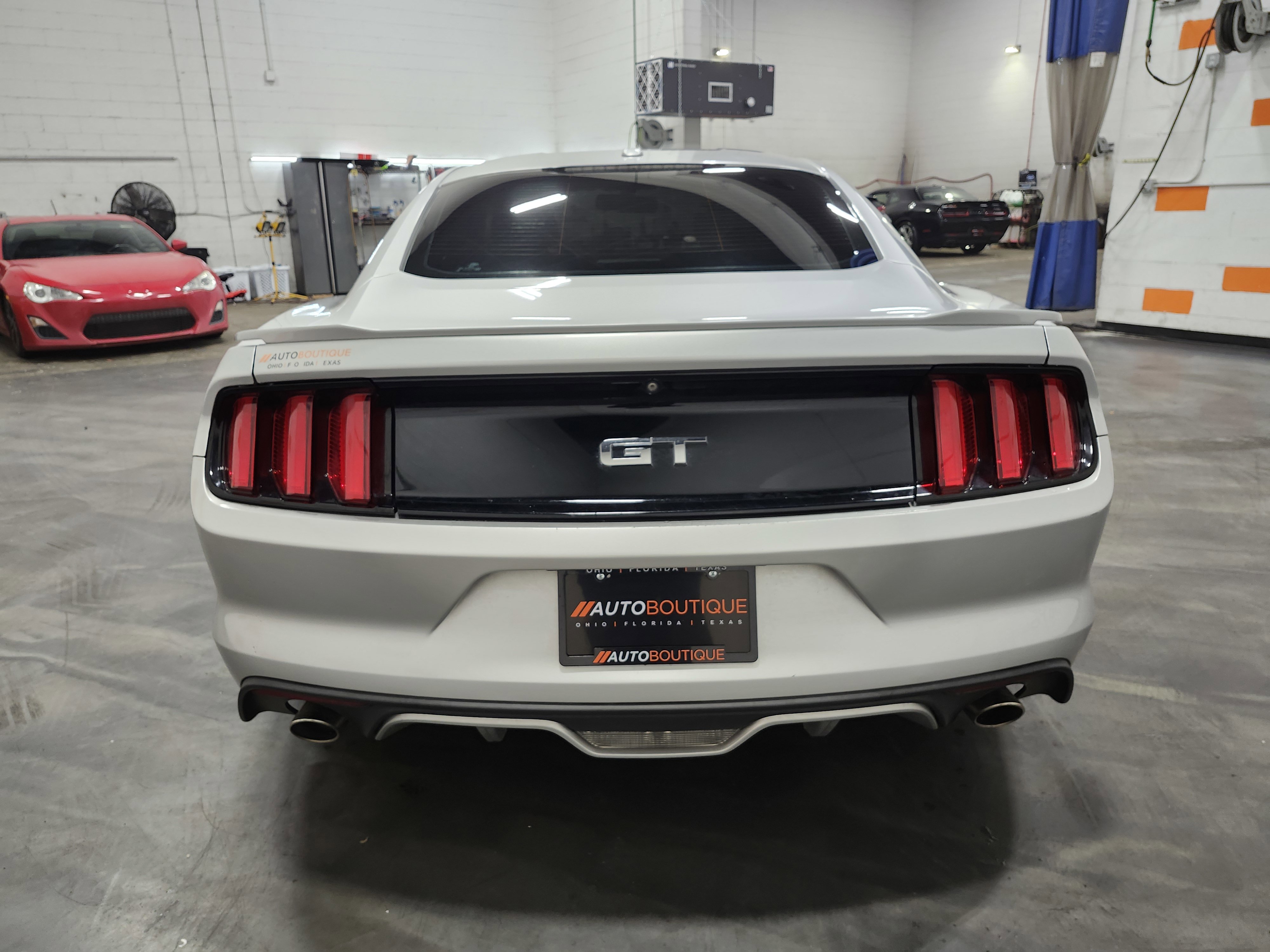 Used 2015 Ford Mustang GT Premium image 16