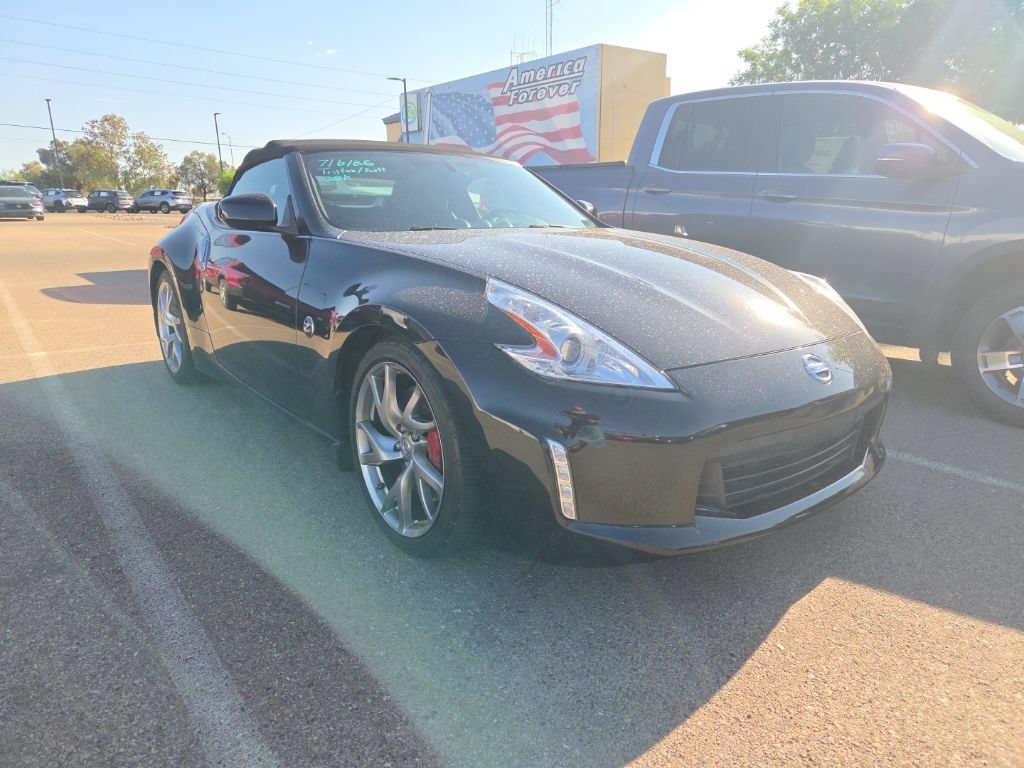 Used 2015 Nissan 370Z Touring Sport RWD image 1