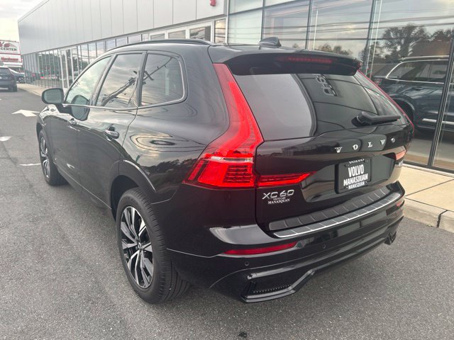 Used 2024 Volvo XC60 B5 Core w/ Protection Package Premier AWD/4WD image 3